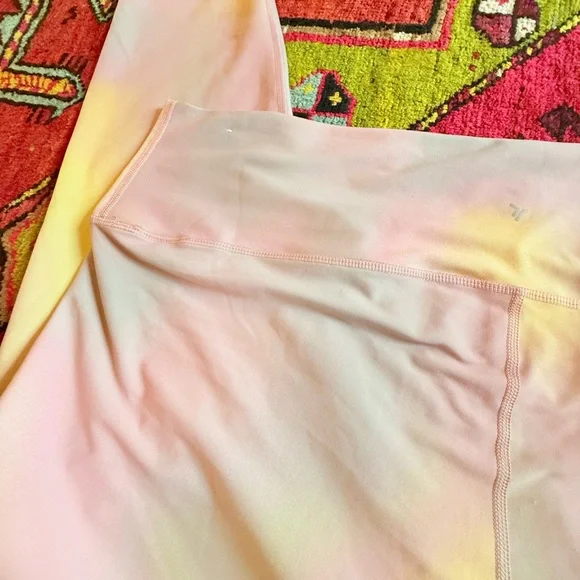 Old Navy High Rise Leggings 3x - Picture 4 of 4